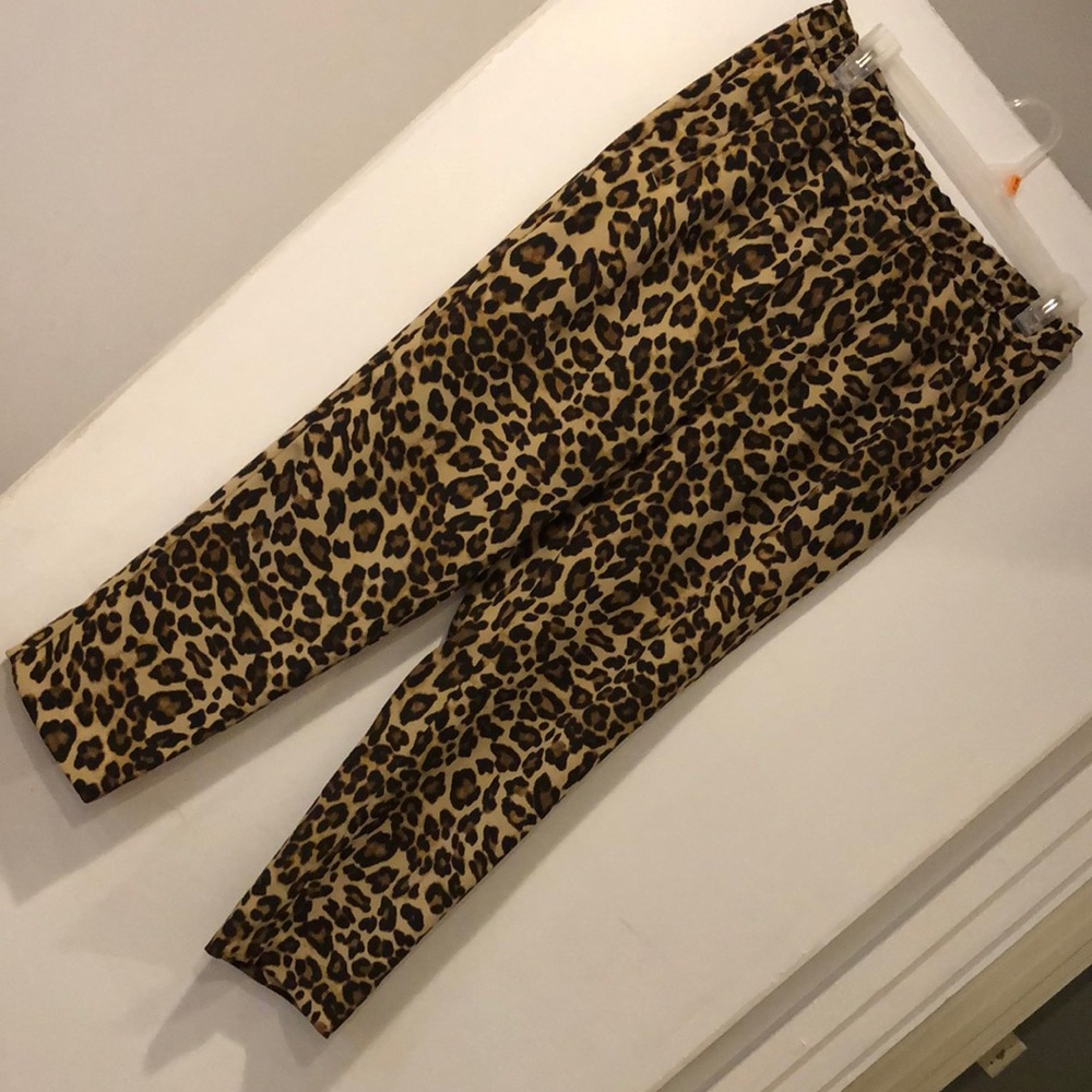 Leopard printed pants